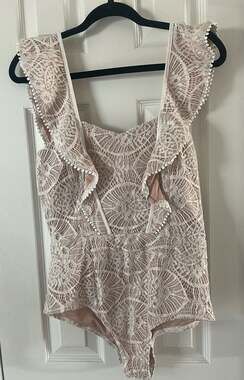 Tea and Cup Bodysuit ruffle sleeveless , Size L, $22, b52
